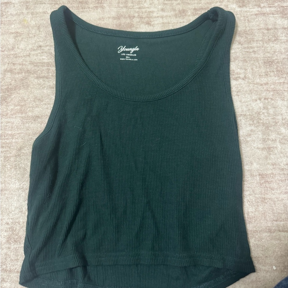 Youngla cropped green tank size small